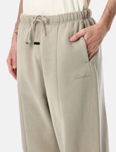 Essentials Fear of God logo Lounge sweatpants beige - | Spazio Pritelli