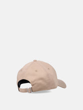 Cappello League Essential 9Twenty camel di New Era - | Spazio Pritelli