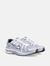 Nike P-6000 Sneakers Metallic Silver - | Spazio Pritelli