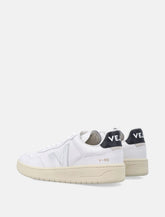 Sneakers V-90 in pelle bianca e argento di Veja - | Spazio Pritelli