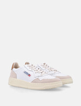 Autry Medalist Low Sneakers in White and Brown Sugar - | Spazio Pritelli