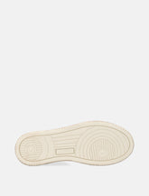 Autry Medalist Low Super Vintage Woman's Sneakers in White and Rose - | Spazio Pritelli