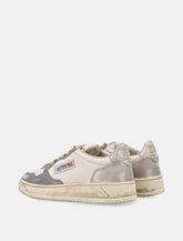 Autry Medalist Low Super Vintage Woman's Sneakers in White, Old Silver, and Platinum - | Spazio Pritelli
