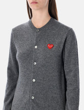 Cardigan in lana con cuore rosso e cristalli di Comme des Garçons Play - | Spazio Pritelli