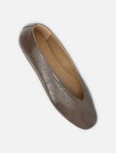 Luna Taupe Patent Leather Slippers - | Spazio Pritelli