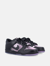 Nike Dunk Low sneakers in black leather with Pink Rise accents - | Spazio Pritelli