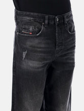Jeans relaxed D-Macro 2001 di Diesel - | Spazio Pritelli