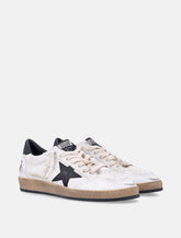 Sneakers Golden Goose Ball Star in nappa bianca con stella nera - | Spazio Pritelli