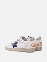 Sneakers Golden Goose Ball Star in pelle bianca con stella blu - | Spazio Pritelli