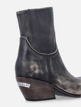 Balenciaga Memphis worn leather ankle boots - | Spazio Pritelli