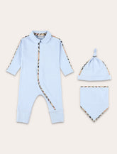 Burberry baby gift set in light blue for newborn - | Spazio Pritelli