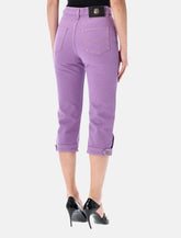 Jeans capri denim colorato di Versace - | Spazio Pritelli