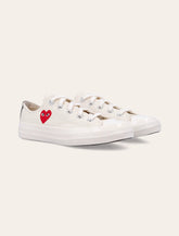 Sneakers basse con cuore rosse da bambino di Comme Des Garçons Play x Converse - | Spazio Pritelli