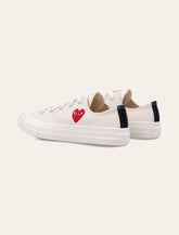 Sneakers basse con cuore rosse da bambino di Comme Des Garçons Play x Converse - | Spazio Pritelli