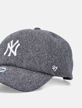 Sporty & Rich Yankees serif wool adjustable hat - | Spazio Pritelli