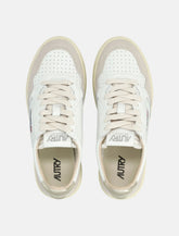 Autry Medalist leather and suede low woman's sneakers - white gold - | Spazio Pritelli