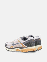 Nike Zoom Vomero 5 Sneakers - | Spazio Pritelli
