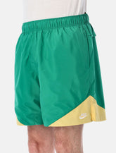 Shorts sportivi in tessuto leggero di Nike - | Spazio Pritelli