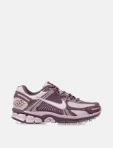 Nike Zoom Vomero 5 woman's sneakers with reflective accents - | Spazio Pritelli