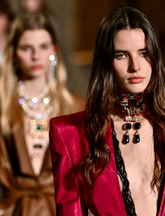 Sales Women Jewels