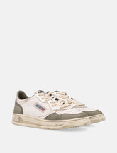 Autry Medalist Low Super Vintage Sneakers in White, Silver, and Hunter Green Lizard Suede -  | Spazio Pritelli