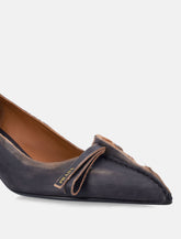 Prada distressed leather bow pumps -  | Spazio Pritelli