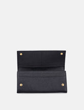 The Prada Saffiano leather continental wallet -  | Spazio Pritelli