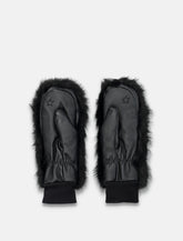 Perfect Moment faux fur mittens -  | Spazio Pritelli