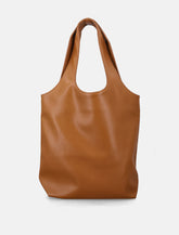 Shopper piccola A.P.C. Ninon nera in pelle riciclata -  | Spazio Pritelli