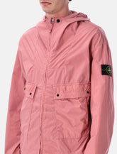 Giacca antigoccia con cappuccio di Stone Island -  | Spazio Pritelli