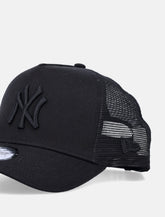 New Era black Clean A-Frame Trucker Yankees Cap -  | Spazio Pritelli