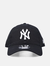 Cappello League Essential 9Twenty NY nero di New Era -  | Spazio Pritelli