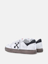 Sneakers Vulc Low bianche effetto Vintage di Off-white -  | Spazio Pritelli