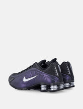 Sneakers Shox R4 Metallic Nike -  | Spazio Pritelli