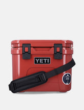 Yeti Roadie 15 portable cool box - stag red -  | Spazio Pritelli