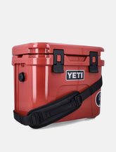 Yeti Roadie 15 portable cool box - stag red -  | Spazio Pritelli