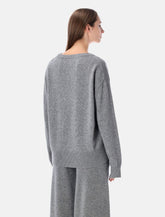 Rhea V-neck mid grey -  | Spazio Pritelli