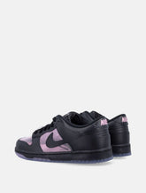 Nike Dunk Low sneakers in black leather with Pink Rise accents -  | Spazio Pritelli