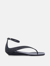 Loulou Niham ostrich-effect flip flop sandals -  | Spazio Pritelli