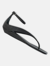 Loulou Niham ostrich-effect flip flop sandals -  | Spazio Pritelli